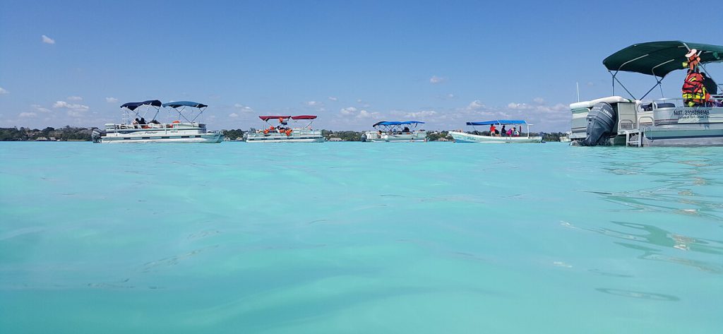 Bateaux sur la lagune de Bacalar